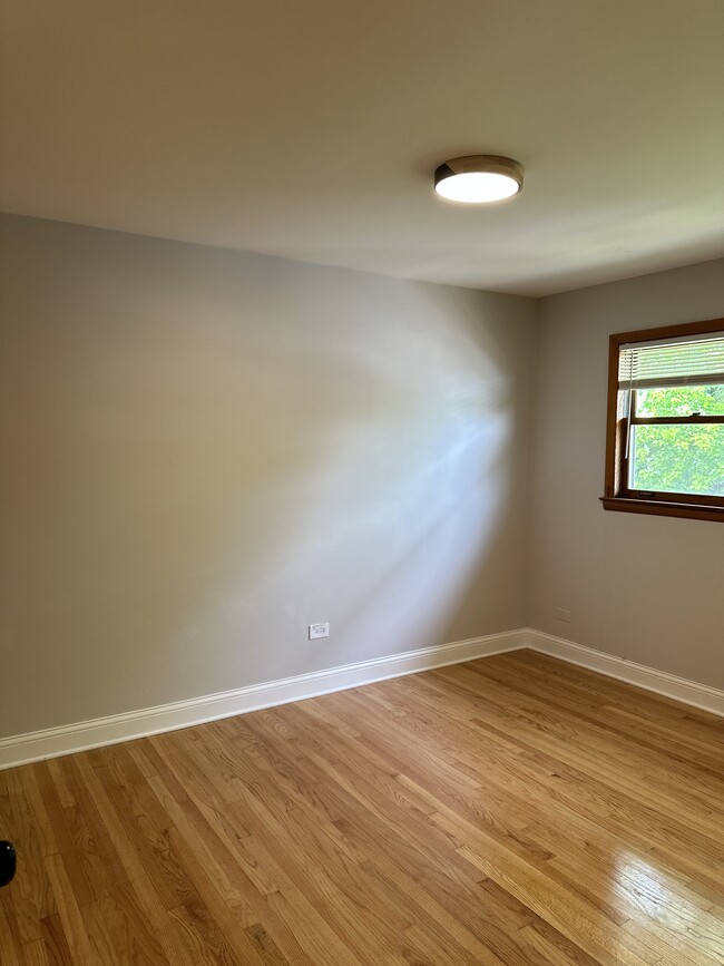 Bedroom - 17752 Dixie Hwy