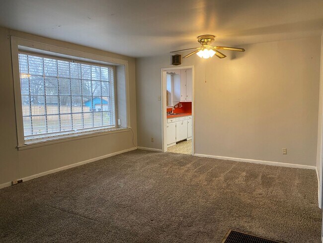 Foto del edificio - 2 bedroom 1 bathroom home in Shawnee