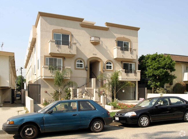 Building Photo - 3321 Mentone Ave