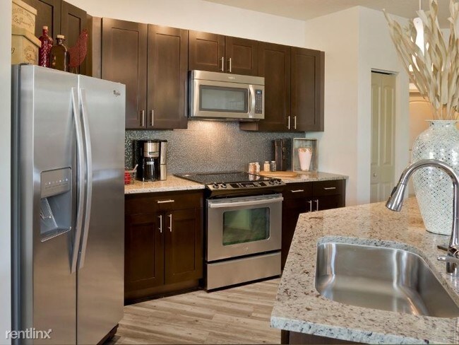 Foto del edificio - 5500 Central Gardens Way