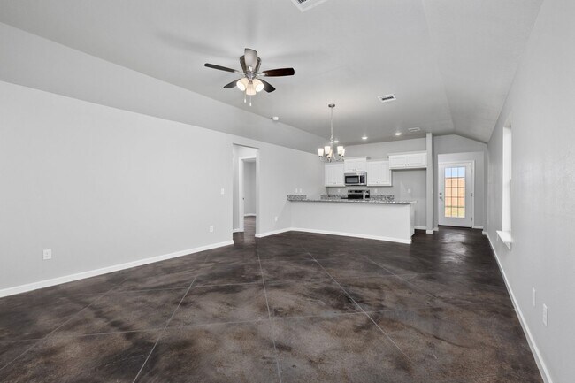 Foto del edificio - Located in Glendale area !!! New Construct...