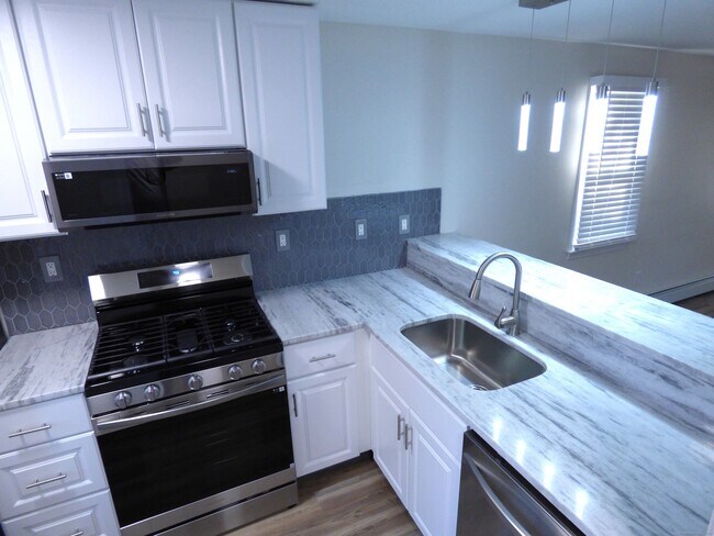 Foto del edificio - 7 Butternut Ln
