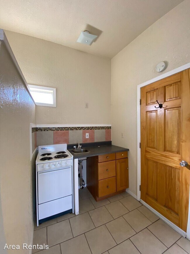 Studio, 1 bath House 722 FLORA STREET House Rental in Barstow, CA