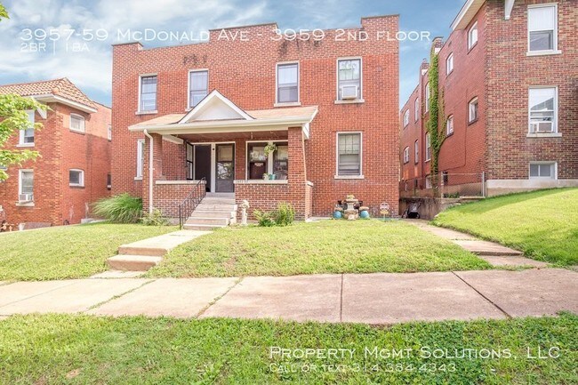 Foto del edificio - 3957 McDonald Ave