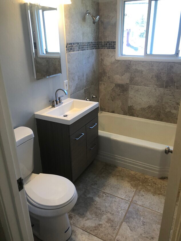 Bath - 460 Clinton St