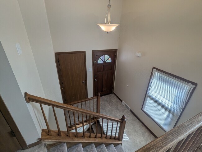 Foto del edificio - 3351 S 113th St