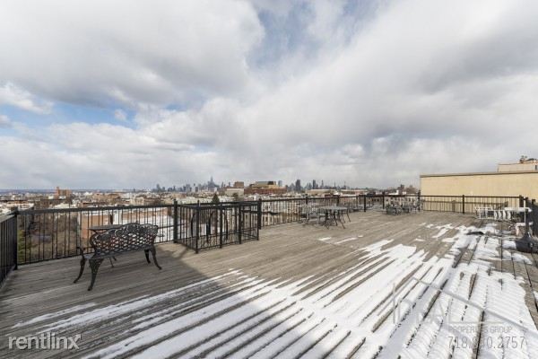 Building Photo - 150 Prospect Park W