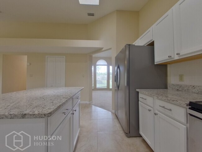 Building Photo - 6146 Brabrook Ave