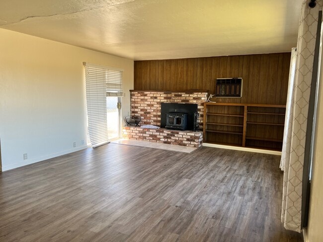 Building Photo - 4445 Markley Rd