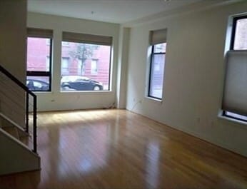 Building Photo - 735 Harrison Ave