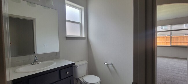 Foto del edificio - North Albany upgraded single family house