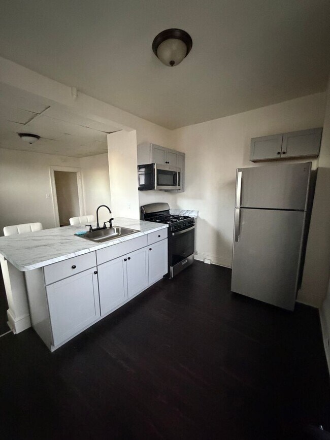 Foto del edificio - 758 W King St