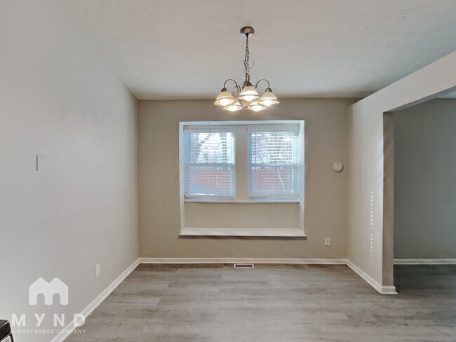 Foto del edificio - 5746 Prestonwood Dr