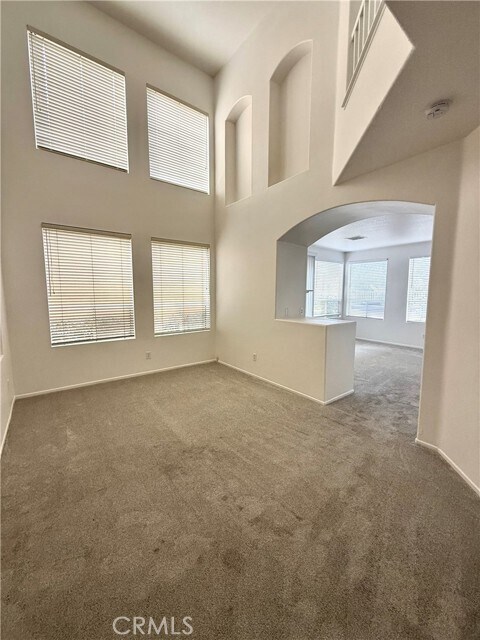 Foto del edificio - 24578 Sunshine Dr