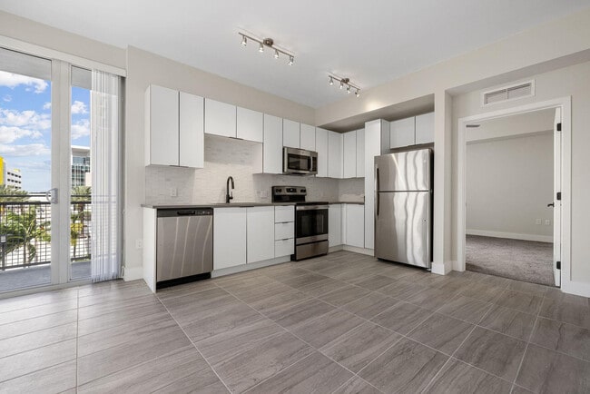 Foto del edificio - 120 N Compass Way