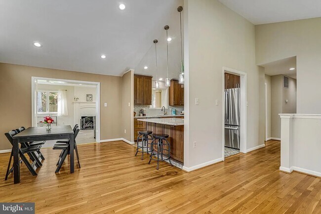 Foto del edificio - 8651 Cromwell Dr