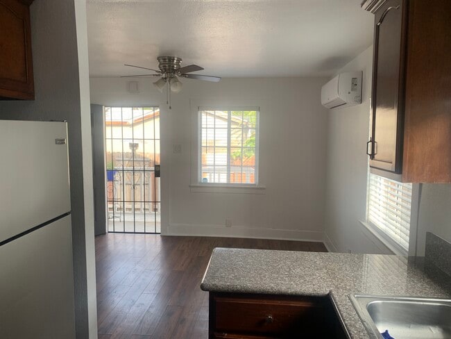 Sala de estar - 227 W 56th St