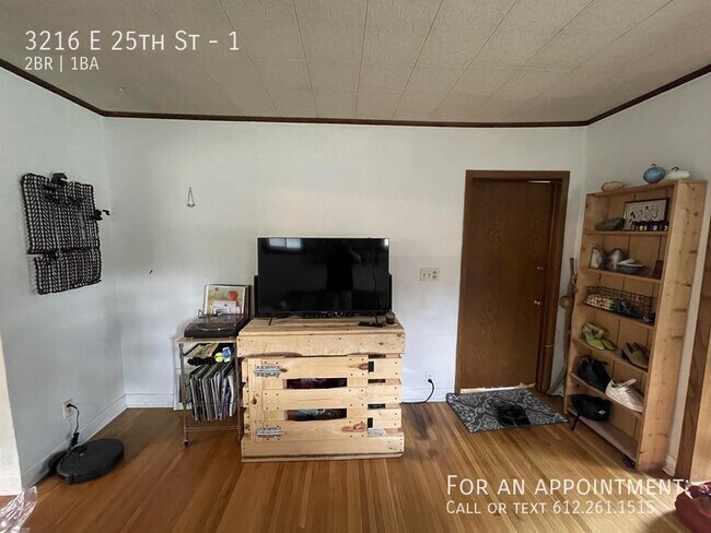 Foto del edificio - 3216 E 25th St