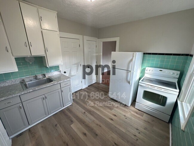 Foto del edificio - 1504 S Randolph St