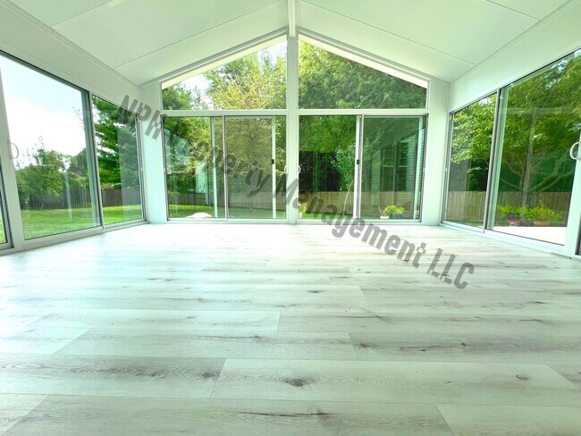 Building Photo - 11726 Kingwood Ct