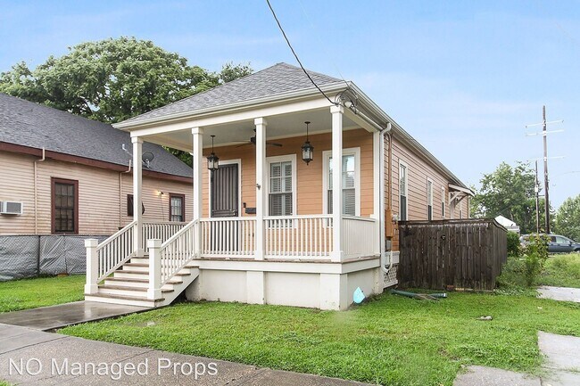 Building Photo - 3 br, 2 bath House - 430 St. Maurice Ave
