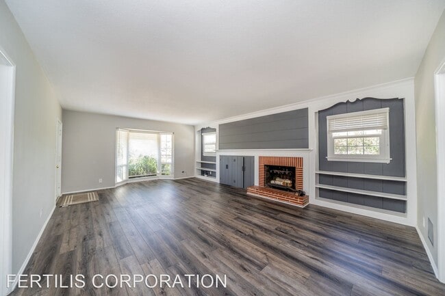 Building Photo - 4 br, 3 bath House - 13204 Banyan St