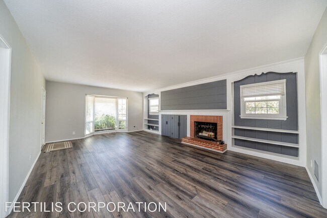 Foto del edificio - 4 br, 3 bath House - 13204 Banyan St