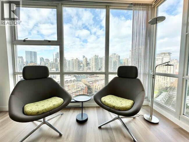 Photo du bâtiment - 193 Aquarius Mews