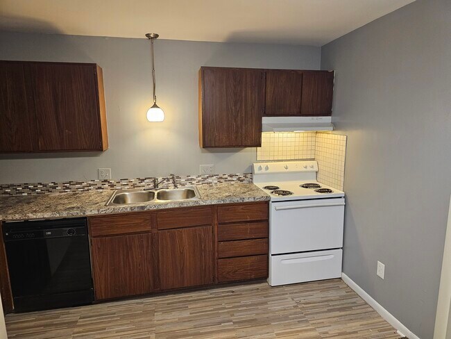 Foto del edificio - 4850 S Washington Rd