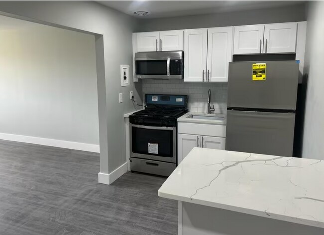 Foto del edificio - 544 Beachway Ave