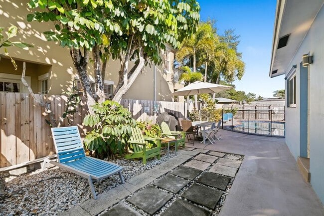 Foto del edificio - 415 SW 16th St