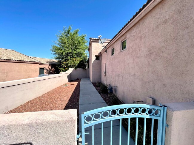 Foto del edificio - Nice 2 Bedroom Home in Desert Foothills Co...