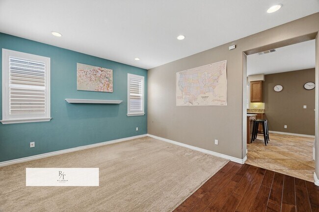 Foto del edificio - Spacious 4 Bed / 3 Bath Home in Jurupa Unified School District