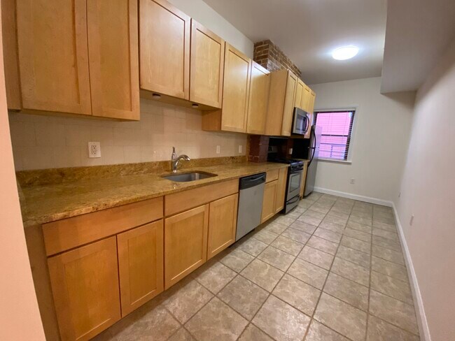 Kitchen - 329 Washington St