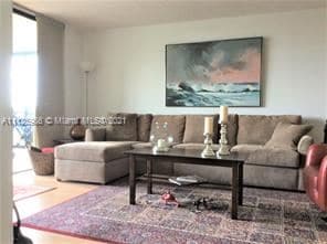 Building Photo - 2 br, 3 bath Condo - 16300 Golf Club Rd