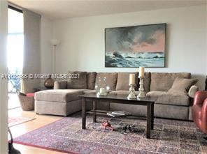 Foto del edificio - 2 br, 3 bath Condo - 16300 Golf Club Rd