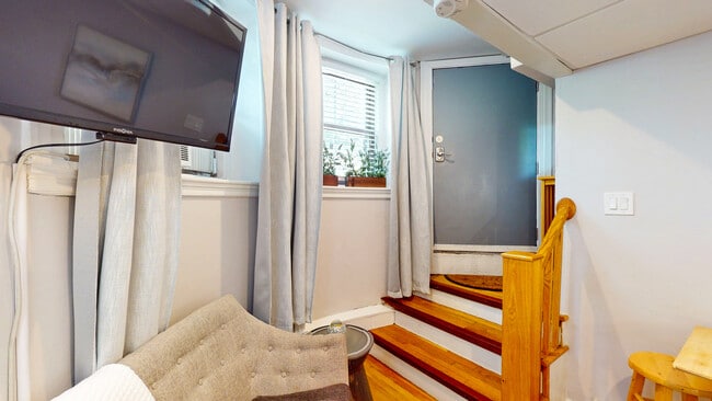 Foto del edificio - 1029 Beacon St