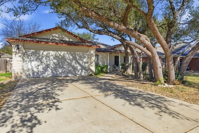 Building Photo - 1102 Fossil Cove