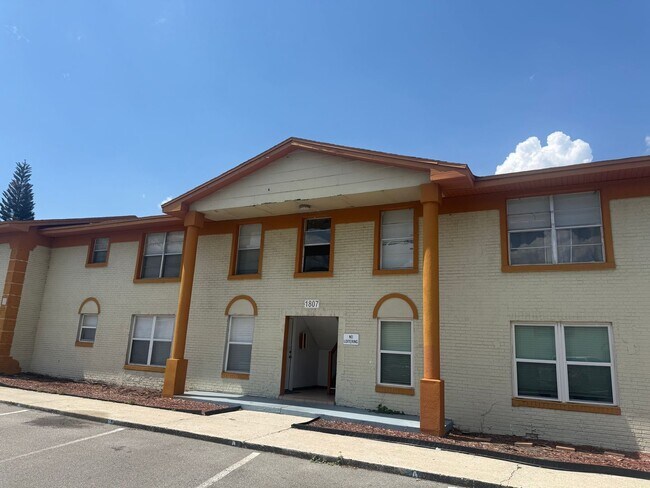 Foto del edificio - Spacious unit in Essex Park Condo, Kissimmee