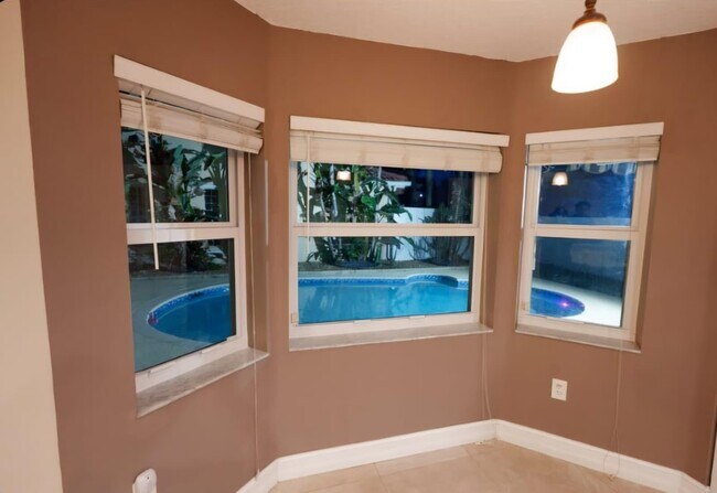 Foto del edificio - 7251 NW 24th Ct