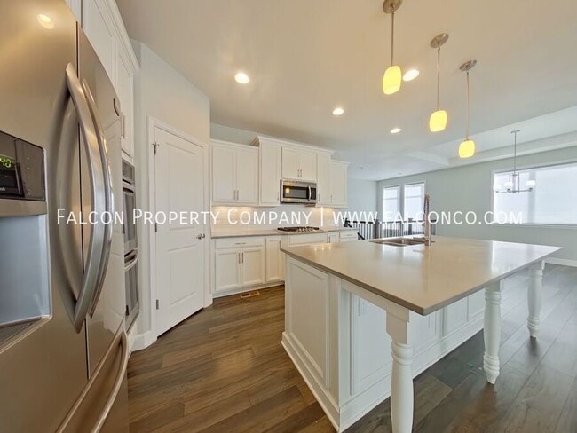 Building Photo - 1442 Promontory Bluff View