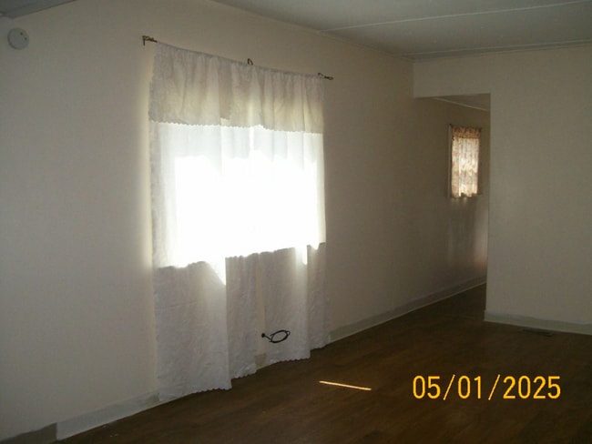 Building Photo - 13 Travertine Ln