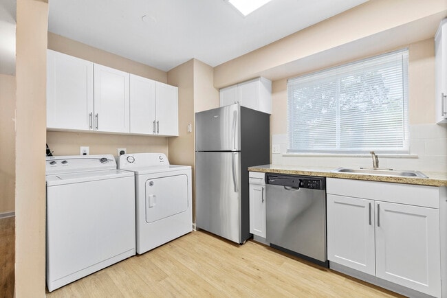 Christine 180 Exton Somers Point NJ-online-23Retocado (electrodomésticos retocados con Photoshop) - Mystic Point