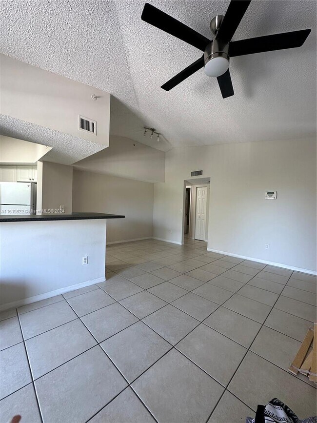 Foto del edificio - 9650 NW 2nd St