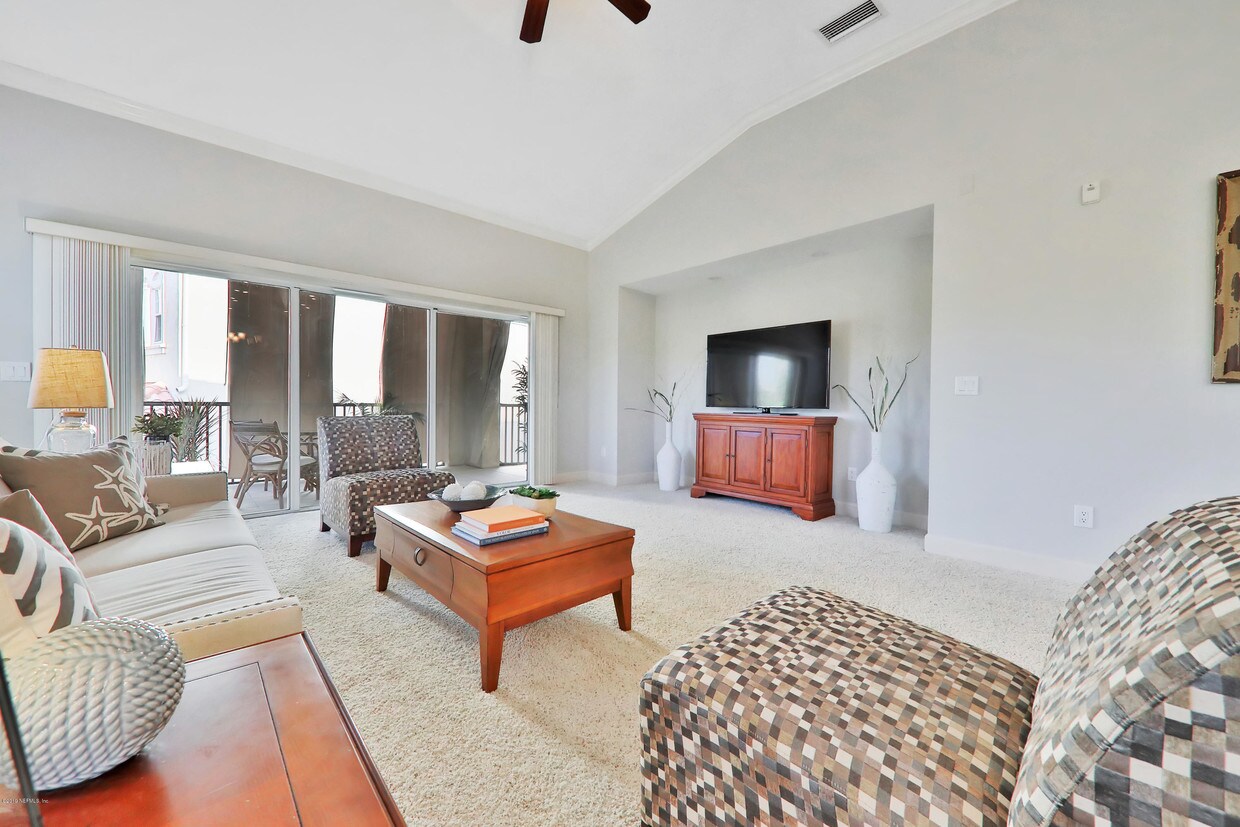 Foto principal - 13846 Atlantic Blvd