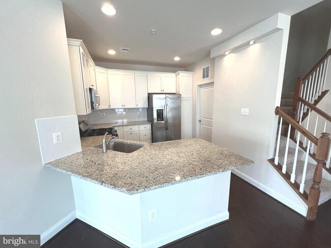 Building Photo - 2634 Dragon Fly Way