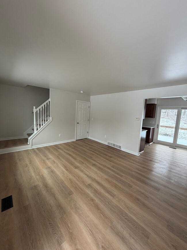 Foto del edificio - 8060 Mountain Vw