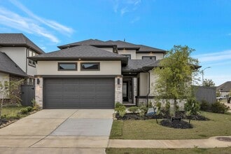 Building Photo - 17051 Luminous Ln