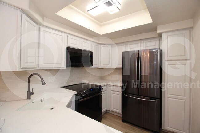 Foto del edificio - 7008 E Gold Dust Ave