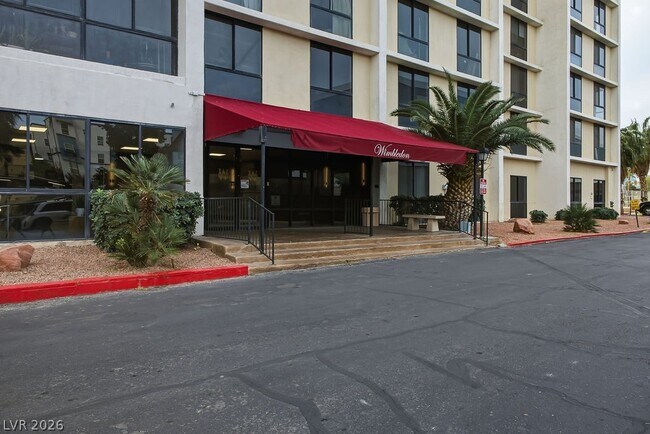 Foto del edificio - 3930 University Center Dr